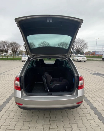 Skoda Octavia cena 62000 przebieg: 177000, rok produkcji 2017 z Lublin małe 407